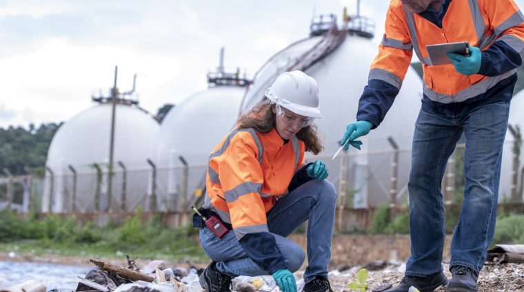 environmental-scientists-or-workers-wearing-safet-2025-03-15-23-42-54-utc environmental-scientists-or-workers-wearing-safet-2025-03-15-23-42-54-utc